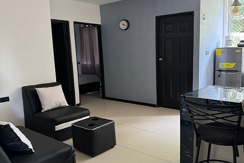 Apartamentos de dos aposentos en el primer piso